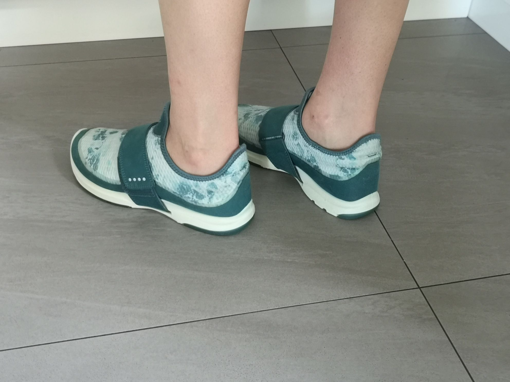 Ecco Biom Amrap zielone  buty sportowe sneakersy  r. 38