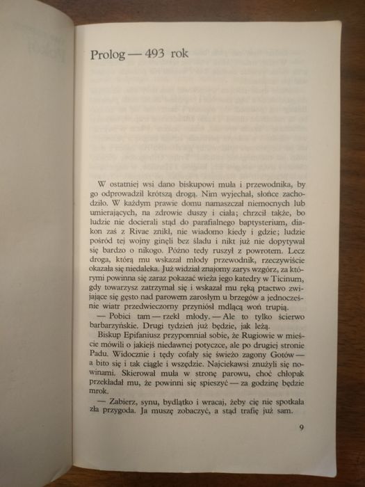 Hanna Malewska - Przemija postać świata