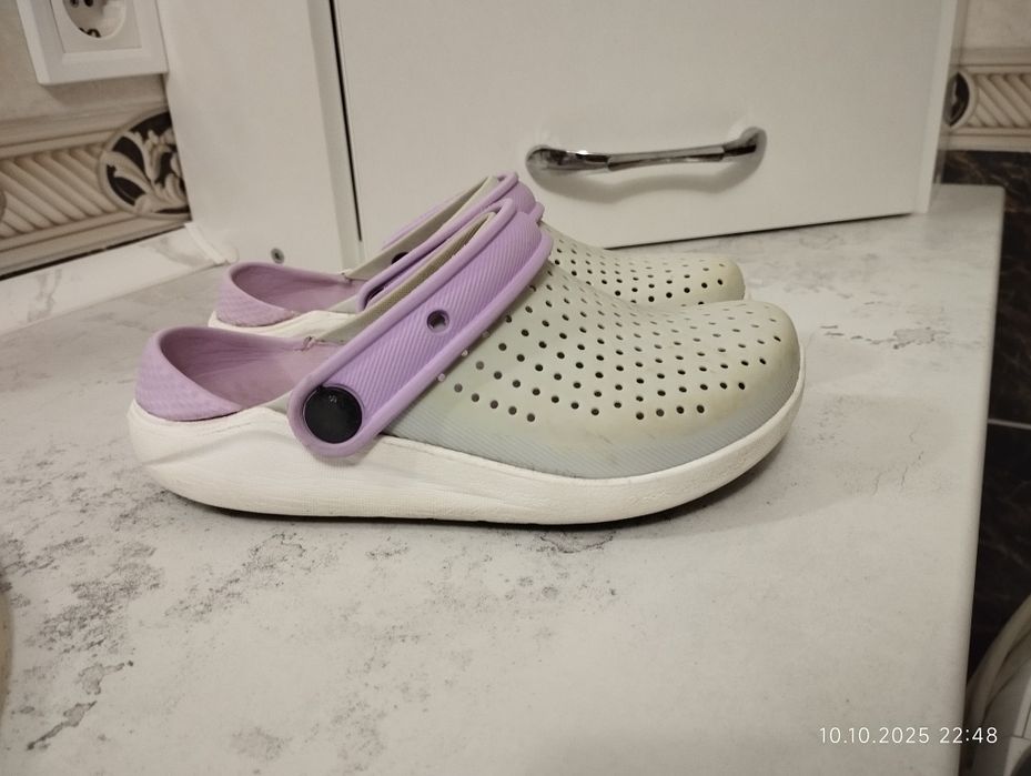 Crocs J1 сабо для дівчинки