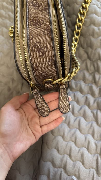 Сумка Guess жіноча в гарному стані