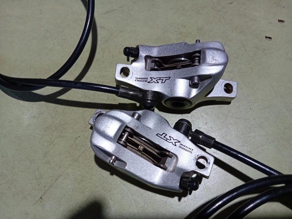 Travões +câmbios DEORE XT semi-novos