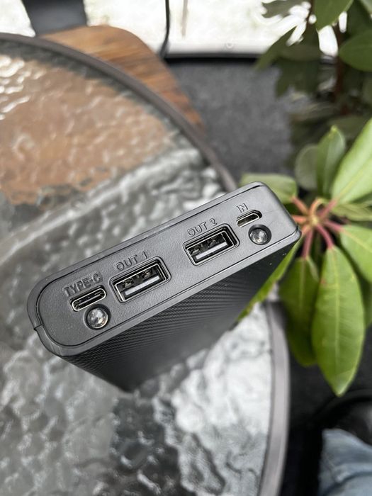 Корпус для павербанку на 8 акумуляторі типу 18650