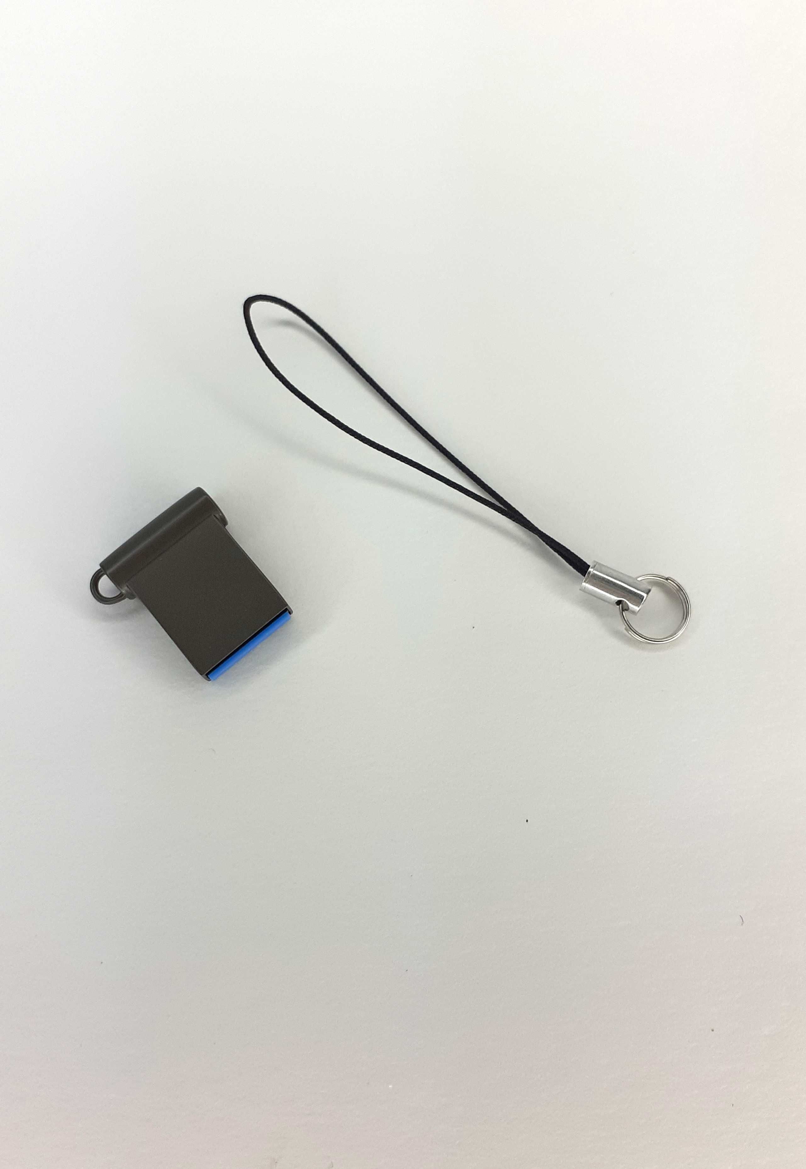 Czarny Mini Pendrive USB 128 GB szybki transfer kompaktowy