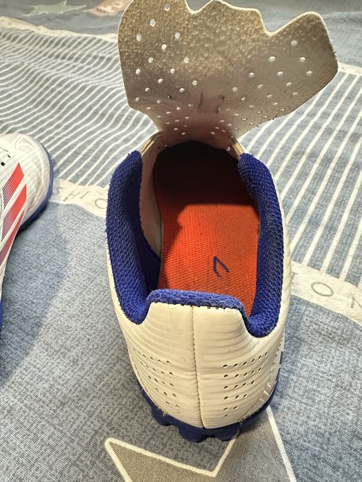 Бутси сороконіжки адідас