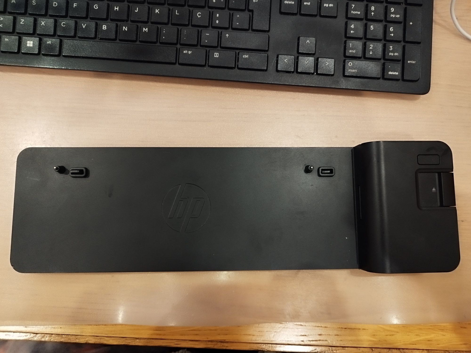 HP 2013 ultraslim docking station