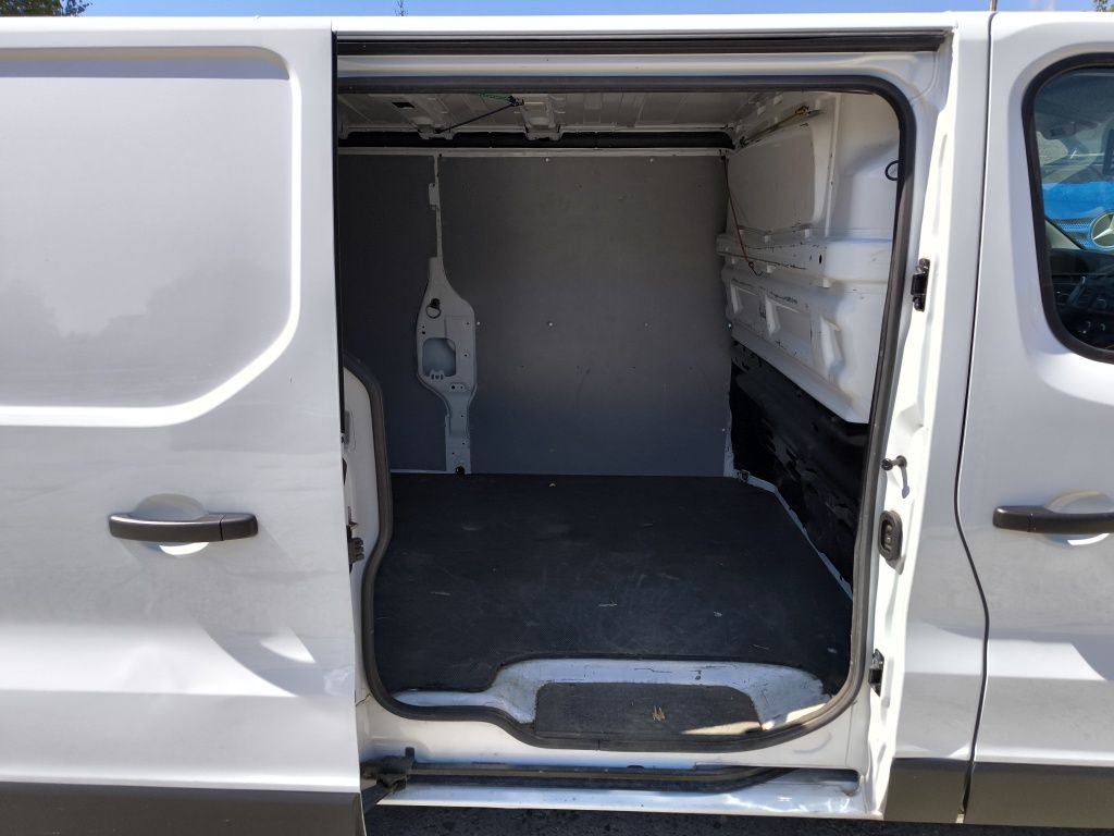 Wynajem Busa Renault Trafic Long / Transport /Najem długoterminowy/