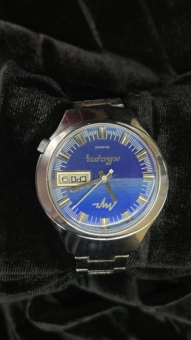 Часы Луч 18 камней 3055 каменів кварц винтаж  вінтаж часи електронні