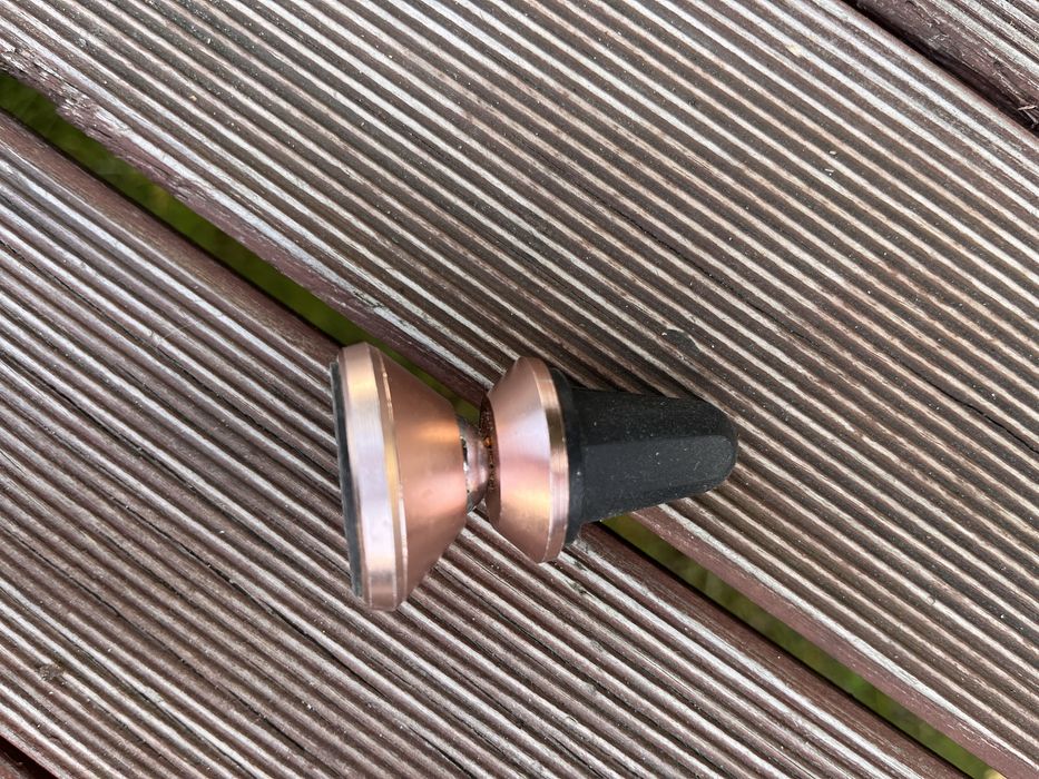 Samochodowy uchwyt na telefon