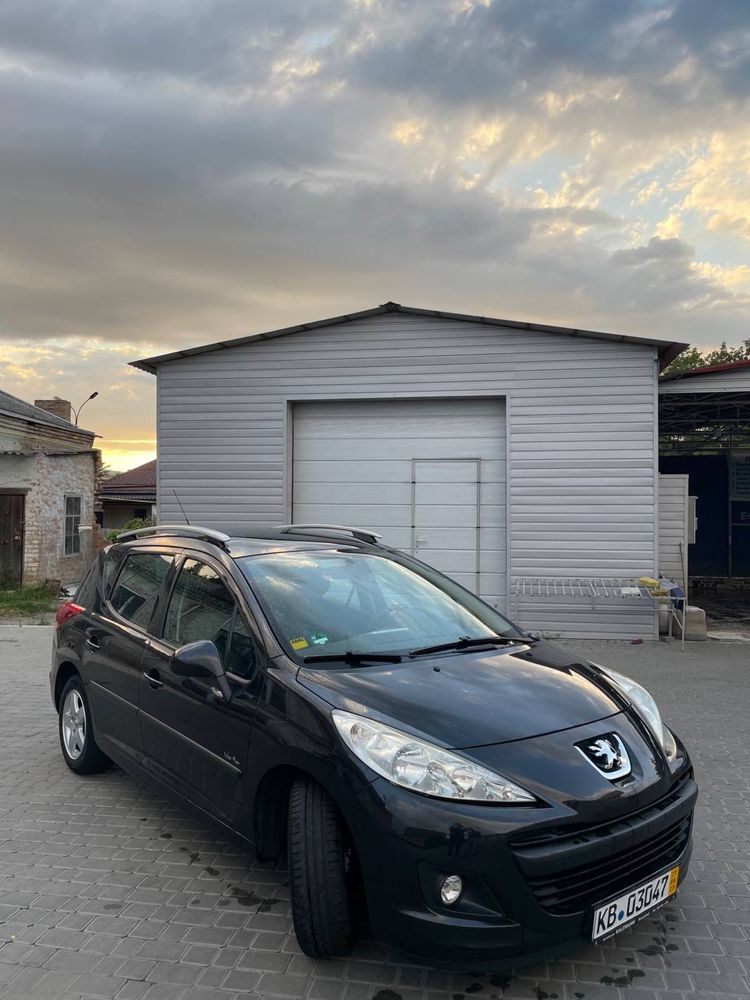 Peugeot 207 SW 1,4 бензин