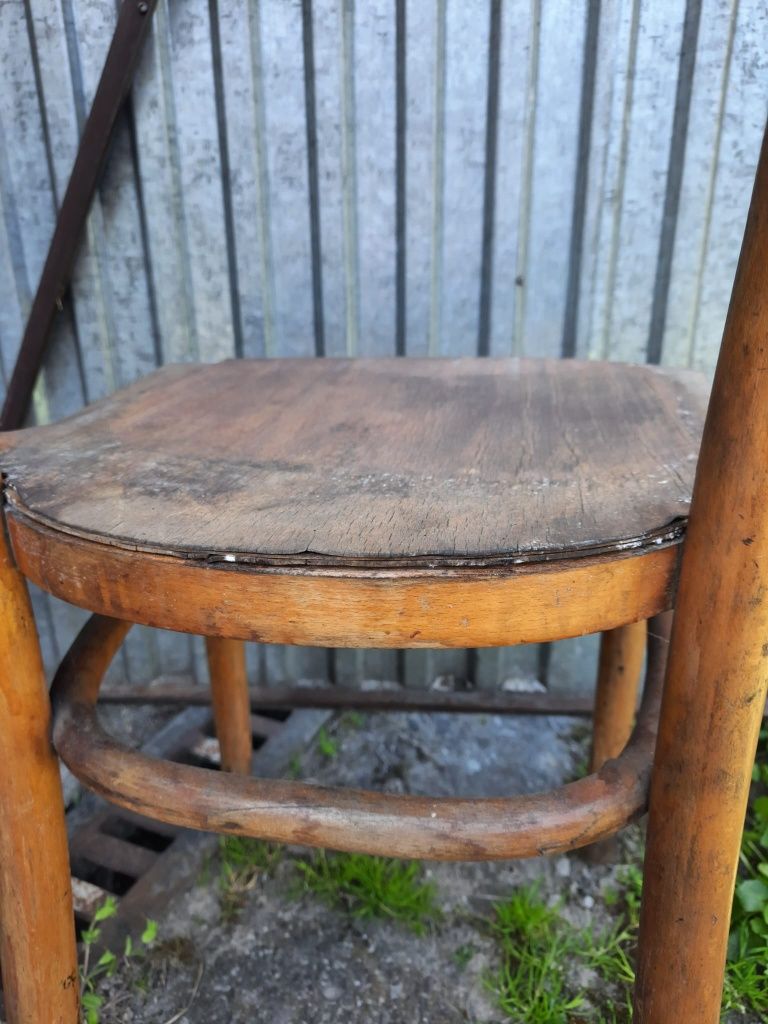 Dwa krzesła typ Thonet, vintage PRL, rustykalne