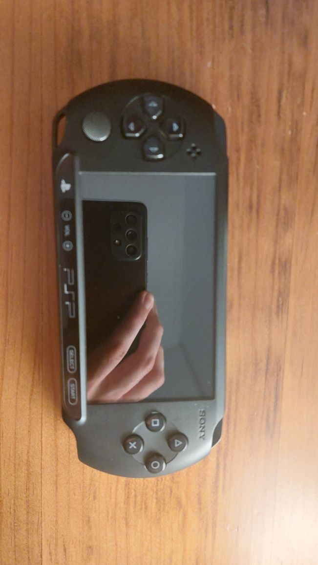 Psp E-1004 com jogos