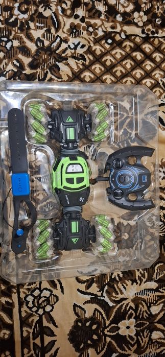 Продам машинку перевертыш