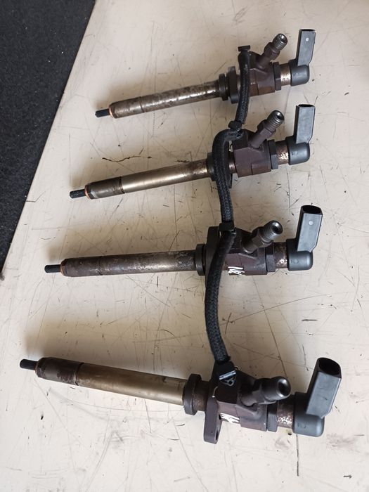 Wtryski wtryskiwacze siemens 2.0 D 136KM peugeot volvo citroen Ford