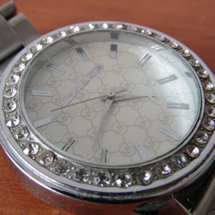 Часы наручные Michael Kors женские