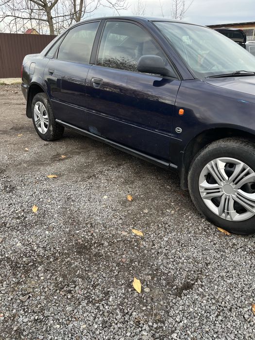 Продам ауді  на свої роки в гарному стані