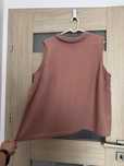 Piękna bluzka bez rękawów kolor brudny / pudrowy róż 5XL / 50