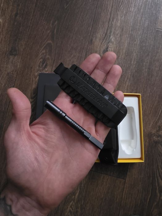 Мультитул LEATHERMAN Super Tool 300M Black/Coyote
