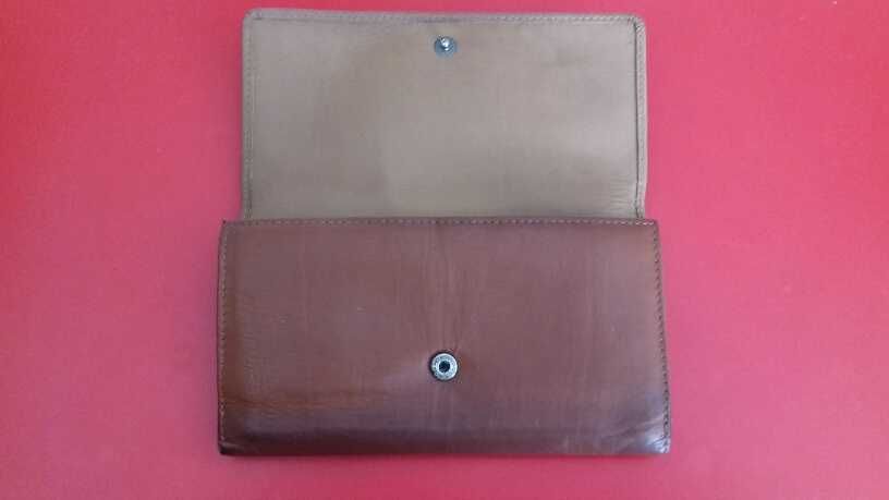 Carteira de senhora - Marta Ponti - em pele genuína