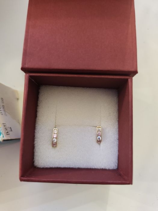 Złote kolczyki dla dziewczynki