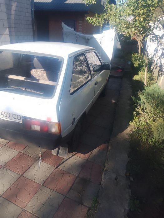 Заз 1102  таврія