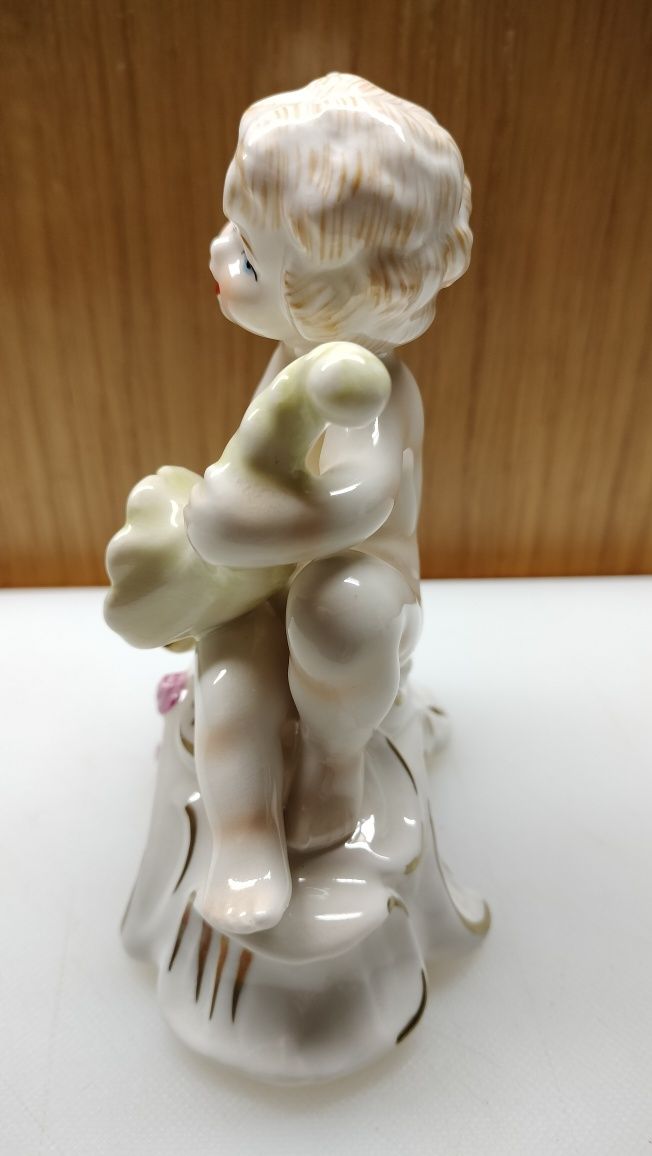 Figurka putto porcelanowa Goebel