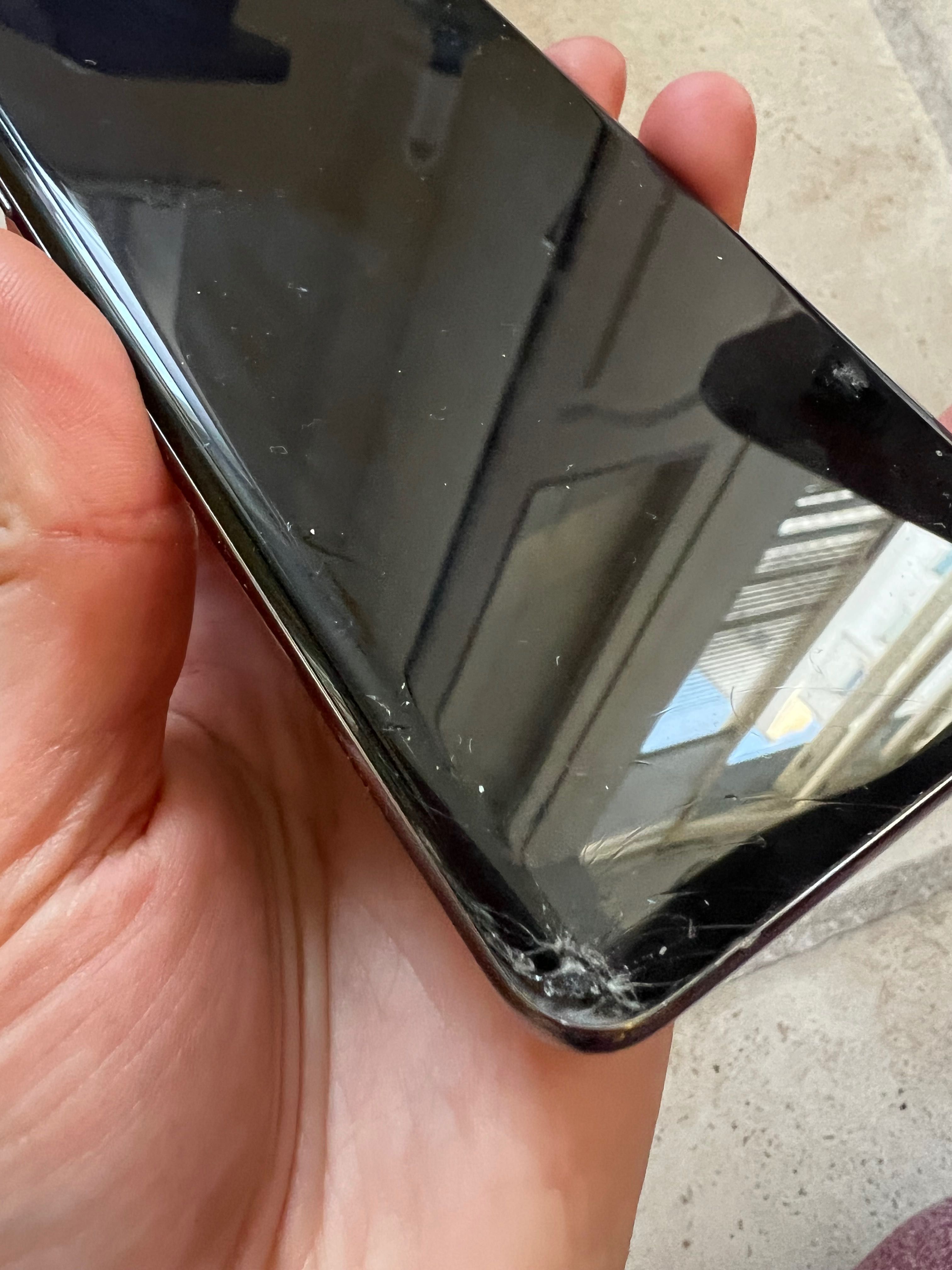 Телефон Samsung 10s+ на запчастини