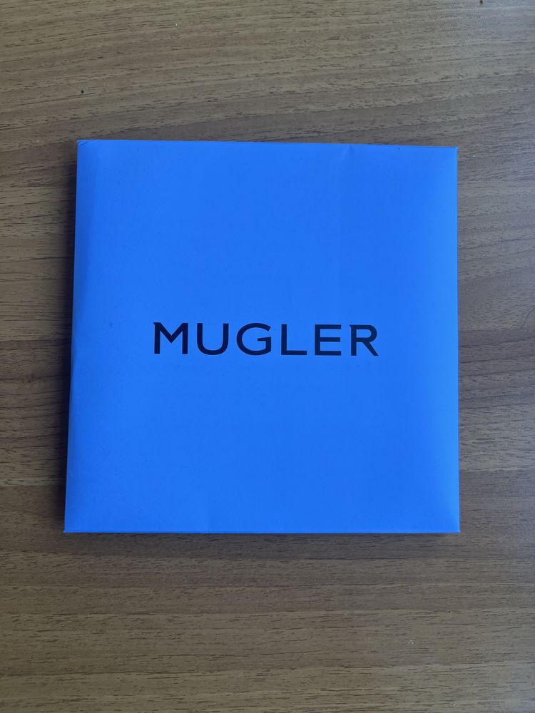 Perfume Angel Mugler com lemco de seda Mugler
