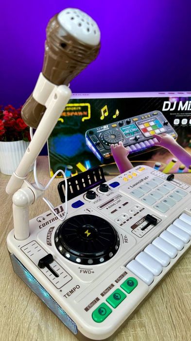 Піаніно дитяче,пульт діджея, синтезатор дитячий,DJ установка,мікрофон