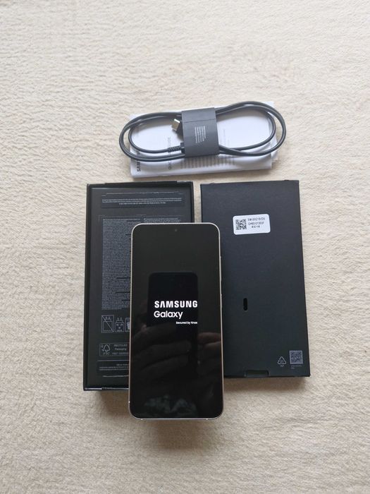 Samsung Galaxy S24, 256GB, igła, jak nowy