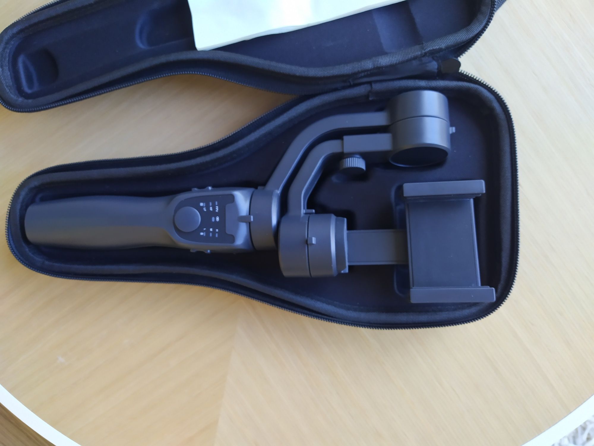 Sticker 3-Axis Gimbal para telemóvel