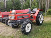 Traktor traktorek ciągnik ciągniczek ogrodowy Yanmar f235 sprowadzone