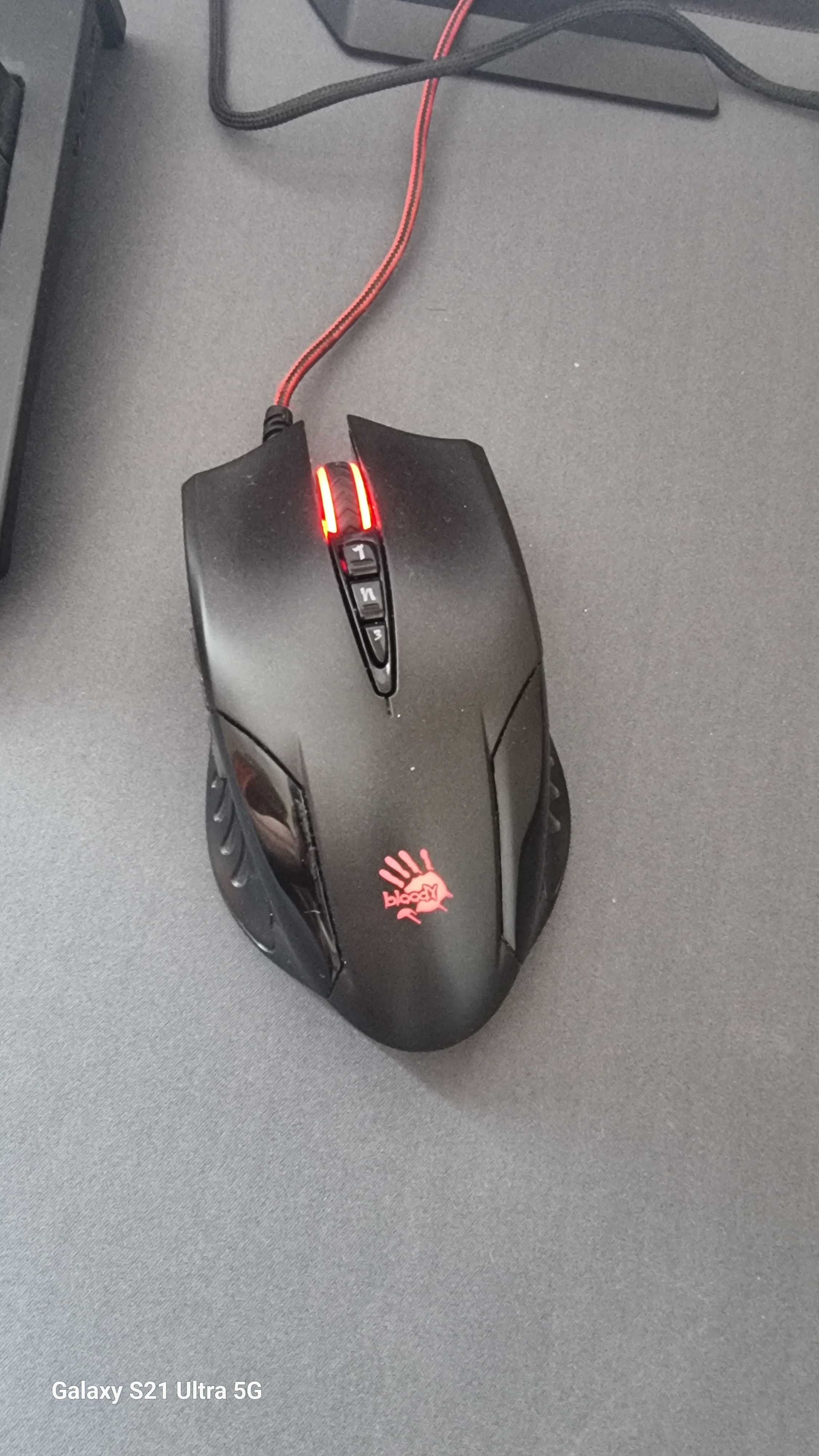 мишка Bloody v5m