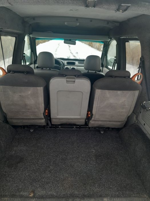 Продам машину Renault Kangoo