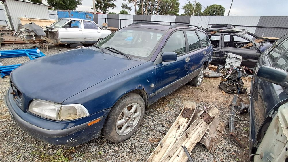 Розборка Volvo V40