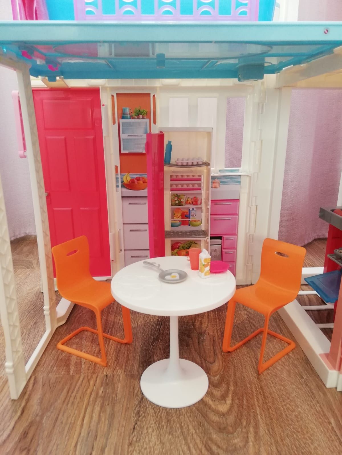 Piętrowy domek dla lalek Barbie Dreamhouse DLY32