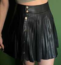 ZARA mini spódnica skórzana plisowana czarna