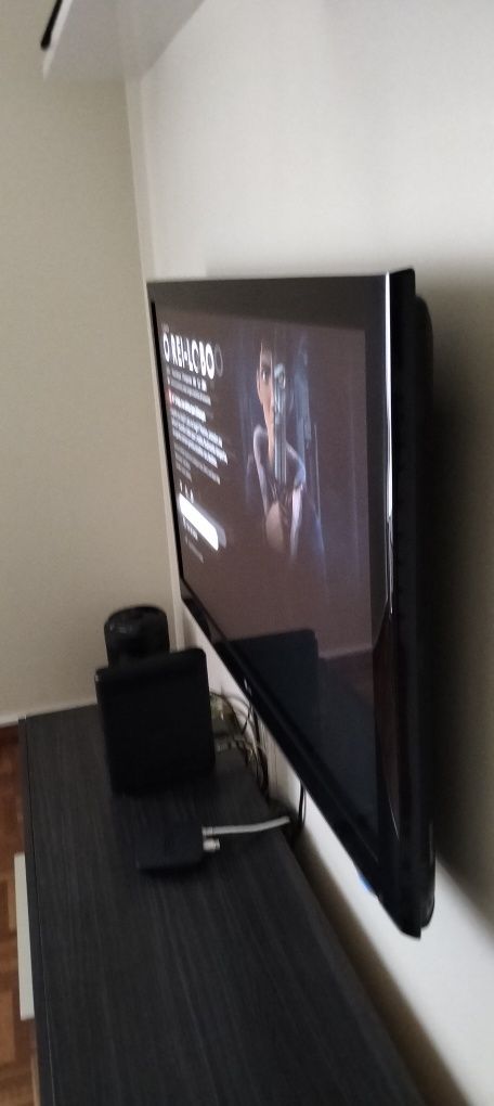 Vendo televisão LG