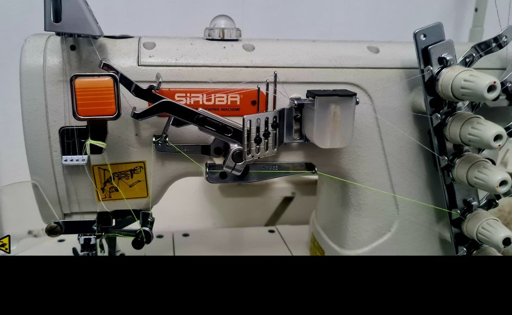 Продам Распошивальную машину Siruba F007k(122-364)4
