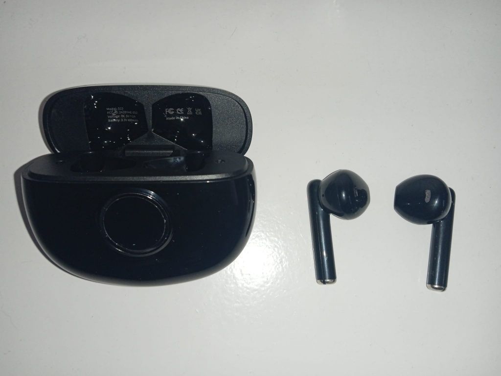 Bezprzewodowe słuchawki douszne S23