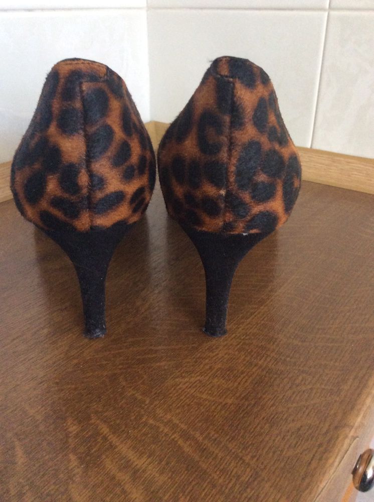Туфлі жіночі замшеві класичні