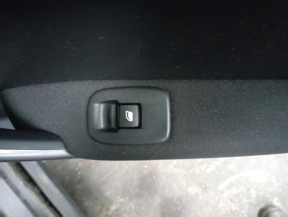 Comando / botão / interruptor vidros trás direito PEUGEOT 2008 I (CU_)