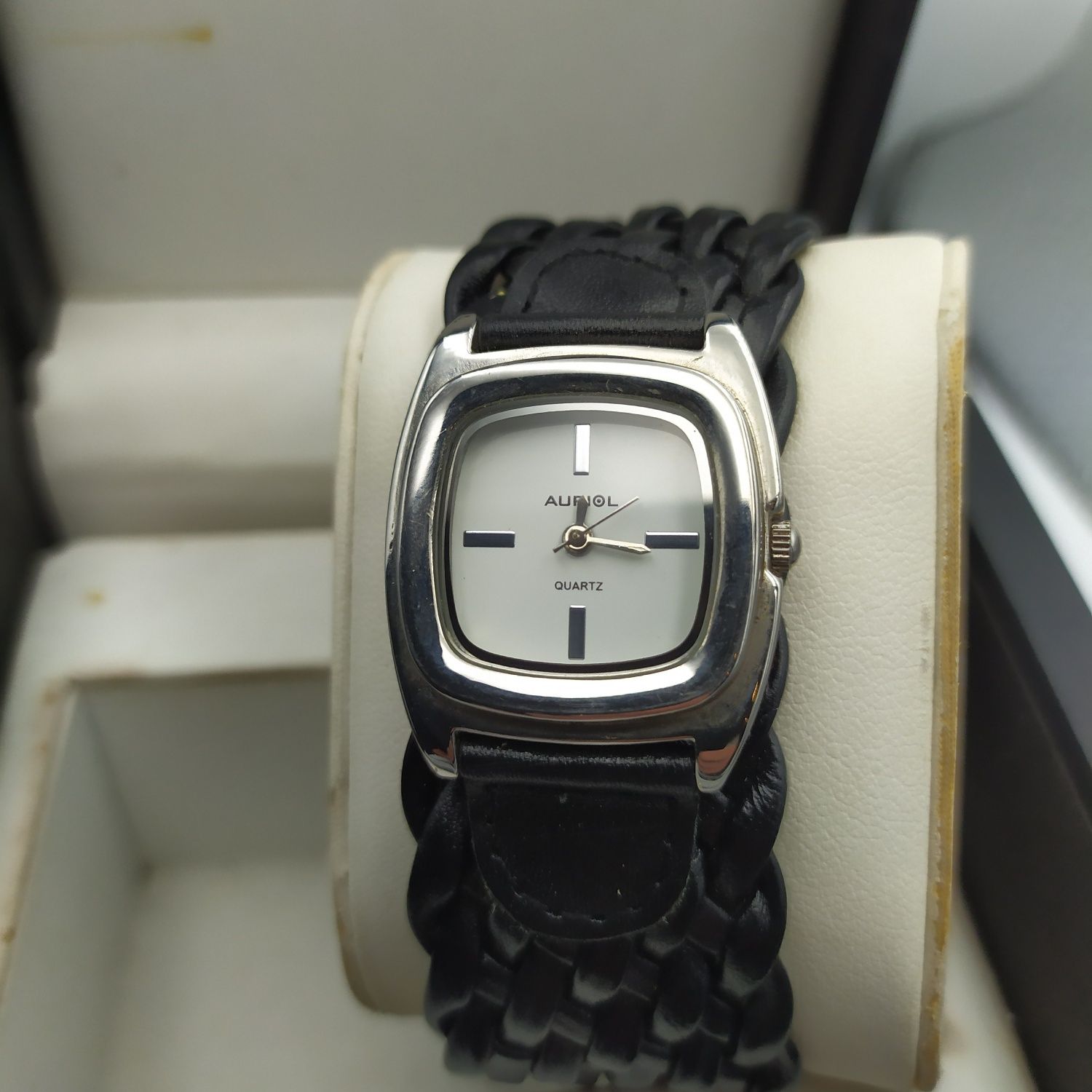 Zegarek damski quartz  auriol