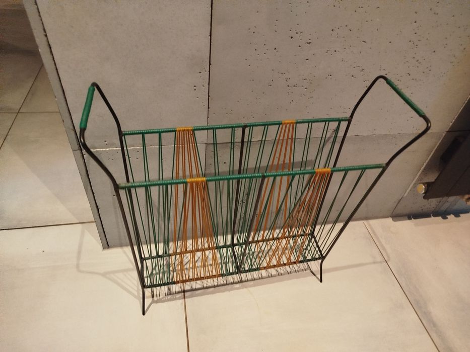 Gazetnik metalowy, vintage, loft - pamiątki PRL