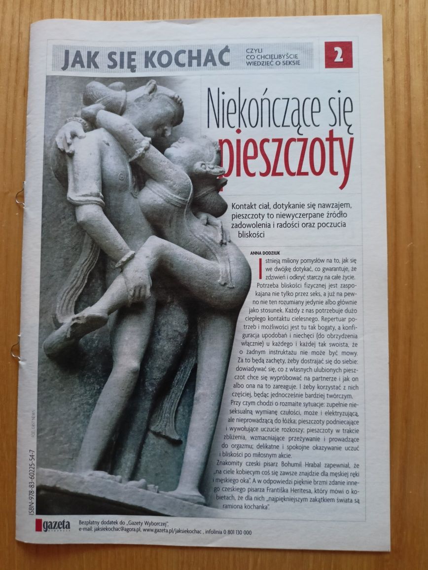 Segregator JAK SIĘ KOCHAĆ z 4 zeszytami