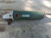Szlifierka kątowa Metabo 720-125 uszkodzona