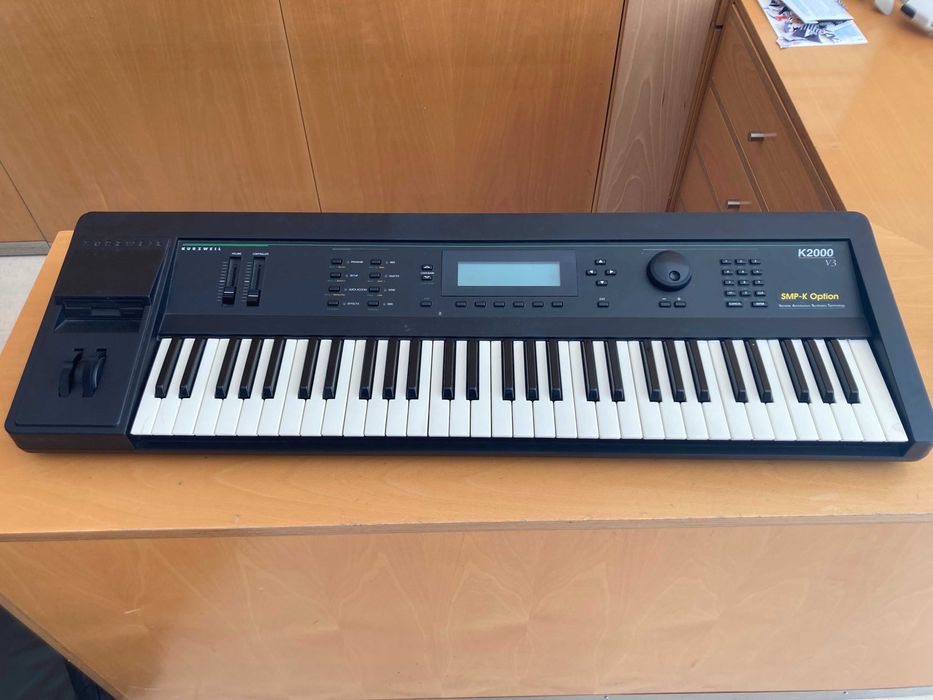 Kurzweil K2000 Sintetizador