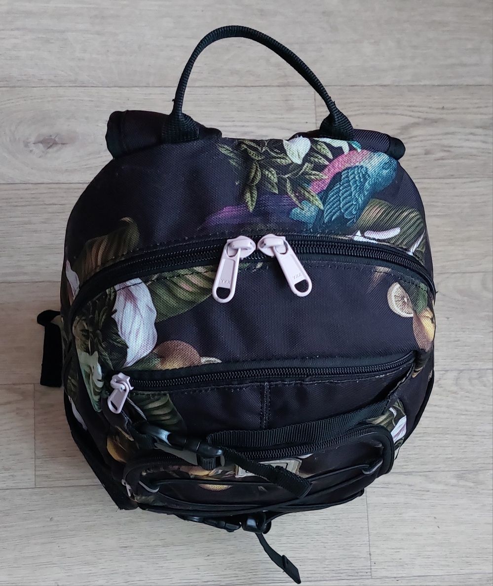 Рюкзак б/у DAKINE Girls Grom 13L