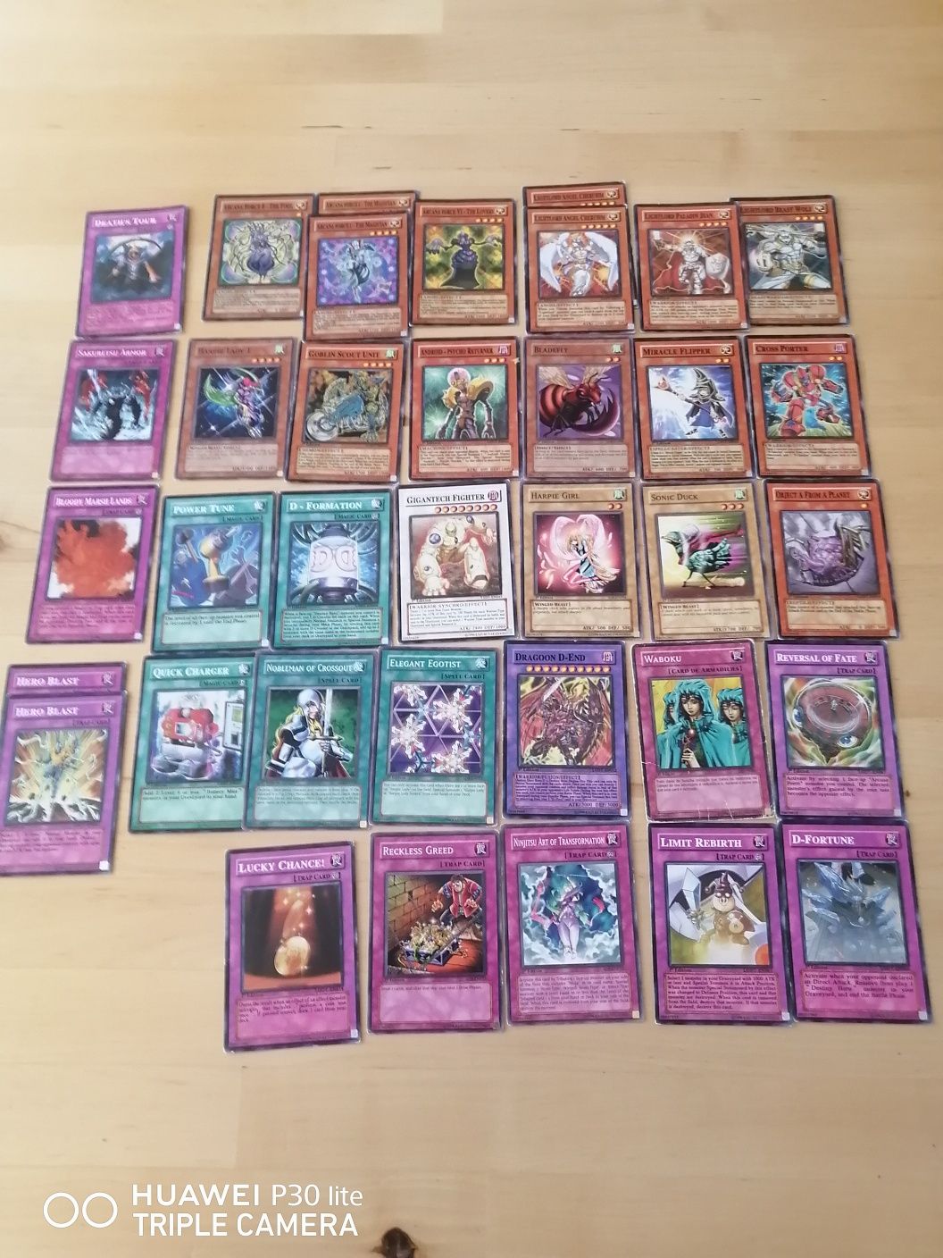 Cartas Konami yu gi oh