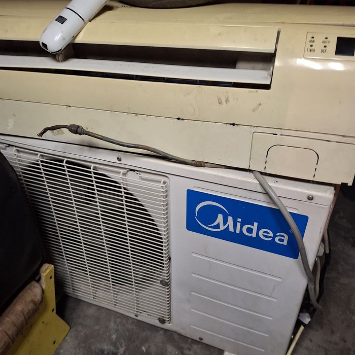 Кондиционер  Midea