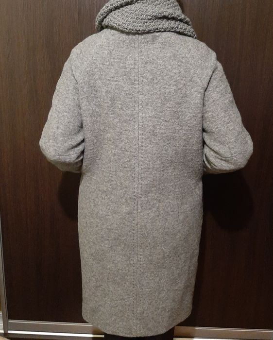 Пальто жіноче. Натуральна вовна.